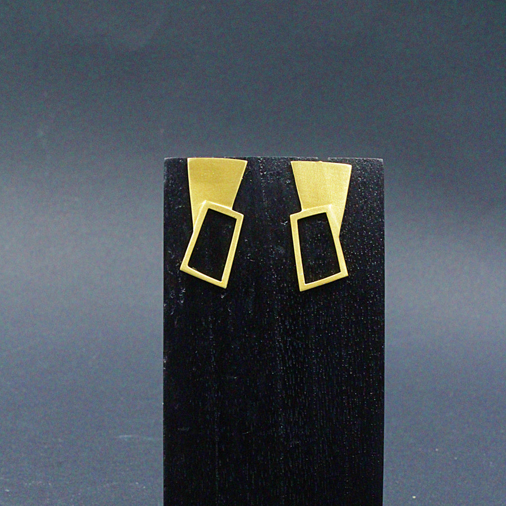 Pendientes ROHE de diseño bañados en oro-1