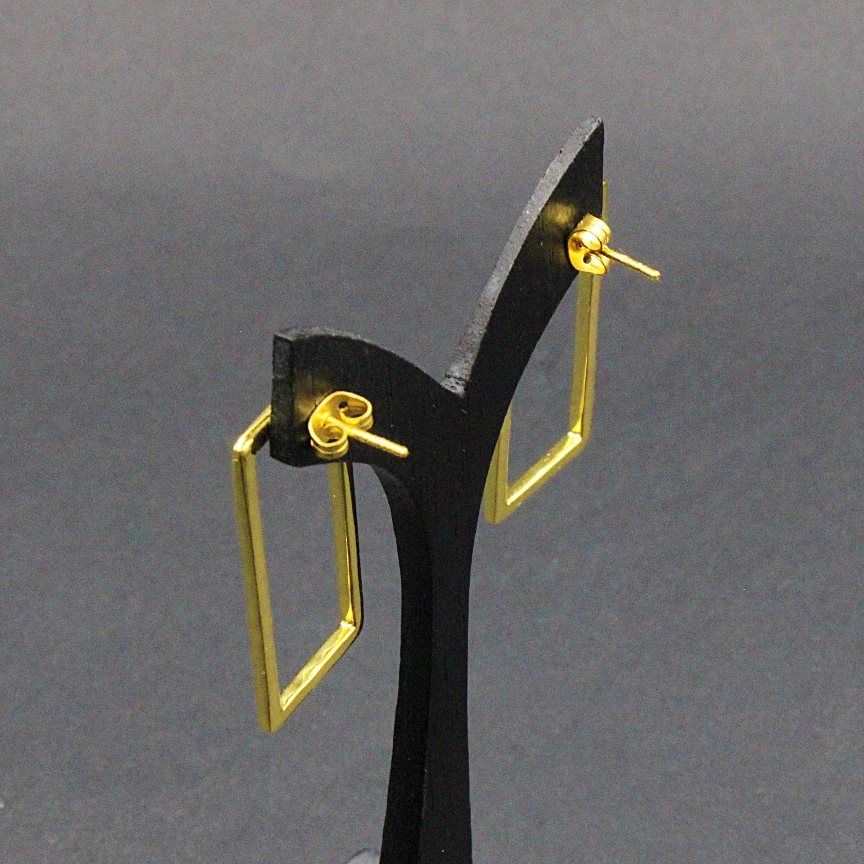 Pendientes SEMPLICE de diseño bañados en oro-3